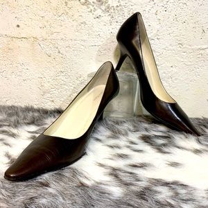 Calvin Klein brown leather pumps